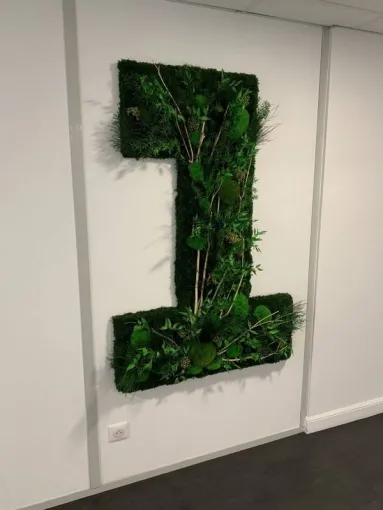 Signalétiques Végétales XXL dans le Rhône : Alliez Esthétique et Fonctionnalité, Lyon, MOSS SMART NATURE