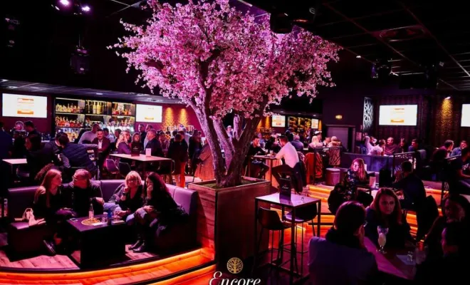 Arbres semi-naturels et plantes stabilisées, Lyon, MOSS SMART NATURE