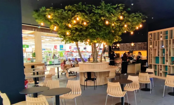 Arbres semi-naturels et plantes stabilisées, Lyon, MOSS SMART NATURE